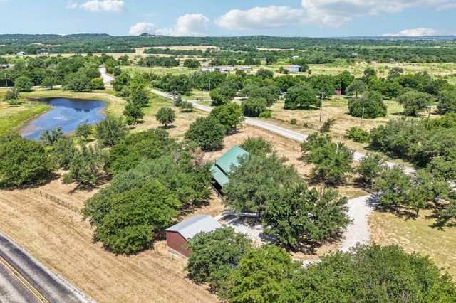 194 County Road 3825, Bridgeport, TX 76426