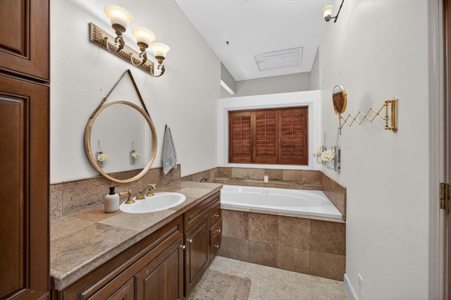 8380 Chili Hill Rd, Newcastle, CA 95658