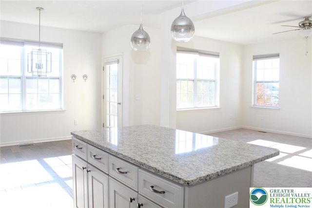 935 Graystone Circle, Allen Twp, PA 18067