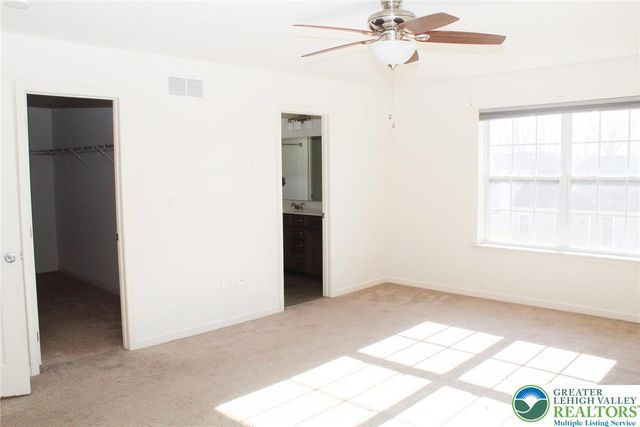 935 Graystone Circle, Allen Twp, PA 18067