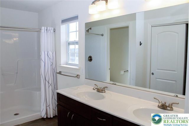 935 Graystone Circle, Allen Twp, PA 18067