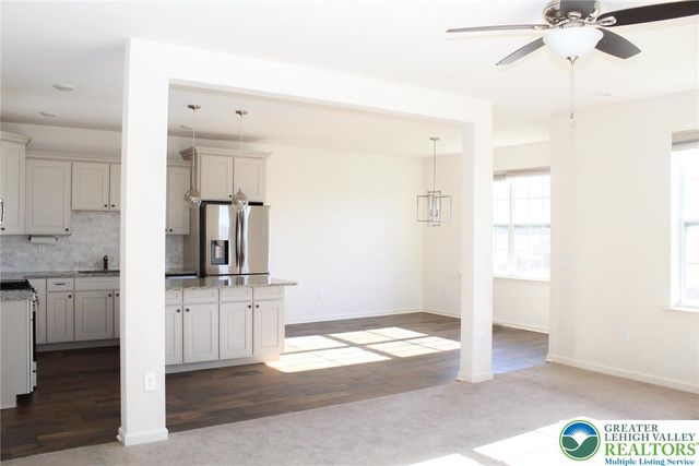 935 Graystone Circle, Allen Twp, PA 18067