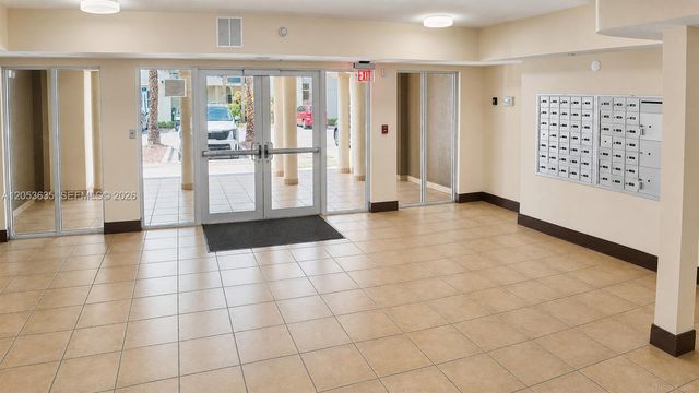 11050 SW 196th St 405, Cutler Bay, FL 33157