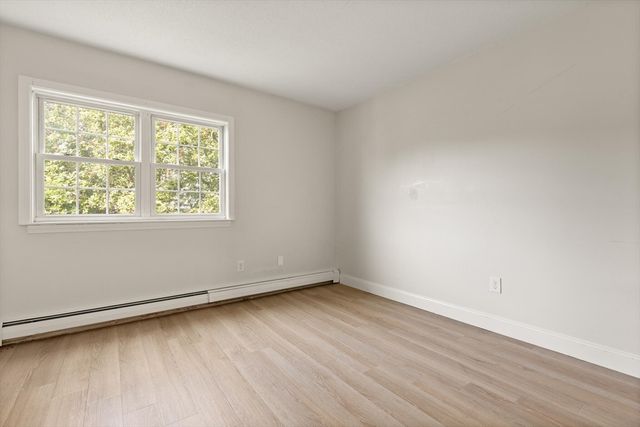 6 Chapel Hill Dr 9, Plymouth, MA 02360