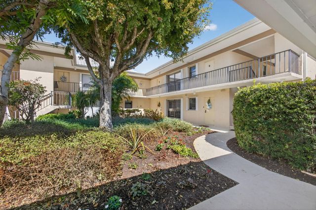 17 SE Turtle Creek Drive D, Jupiter, FL 33469