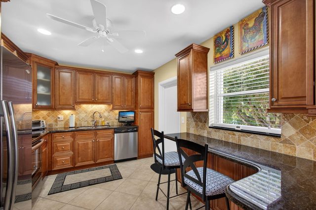 17 SE Turtle Creek Drive D, Jupiter, FL 33469