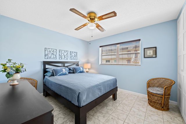 4331 NW 16th Street 202, Lauderhill, FL 33313