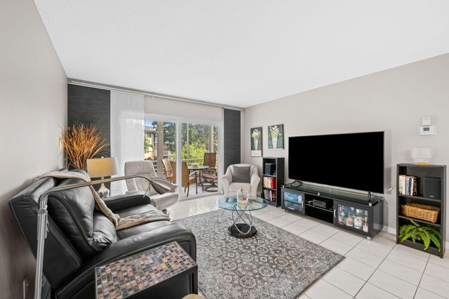 4331 NW 16th Street 202, Lauderhill, FL 33313