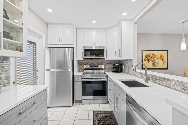 4331 NW 16th Street 202, Lauderhill, FL 33313