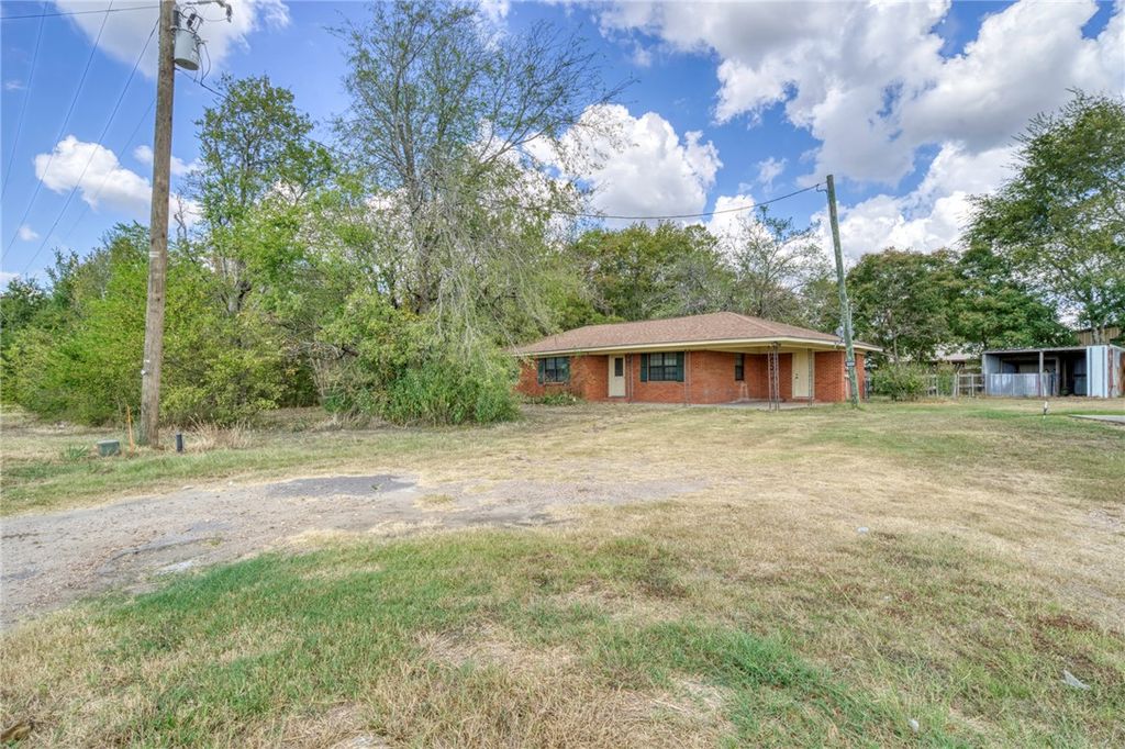 13300 Hwy 21 W Highway, North Zulch, TX 77872 — exterior