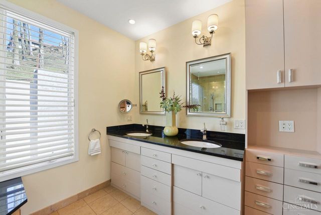 428 Oregon Street, Cincinnati, OH 45202