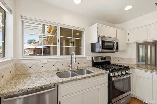 25859 Mcbean 74, Valencia, CA 91355