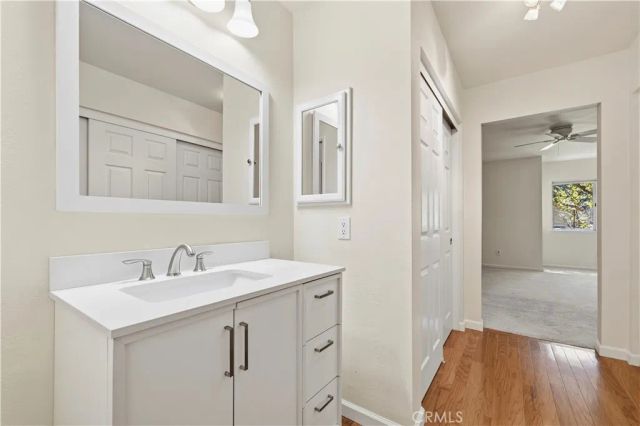 25859 Mcbean 74, Valencia, CA 91355