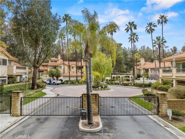 25859 Mcbean 74, Valencia, CA 91355
