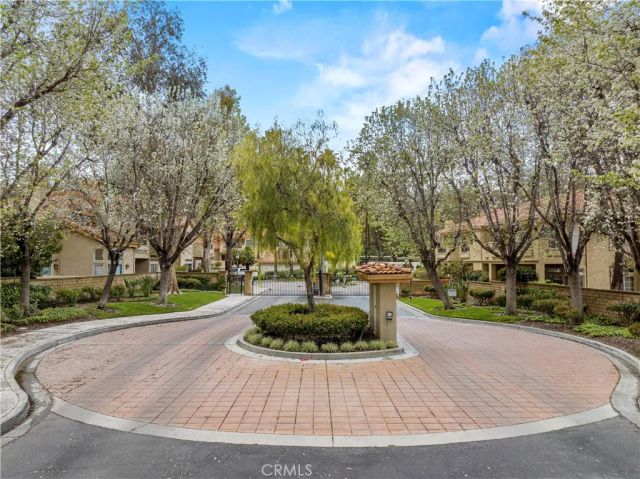 25859 Mcbean 74, Valencia, CA 91355