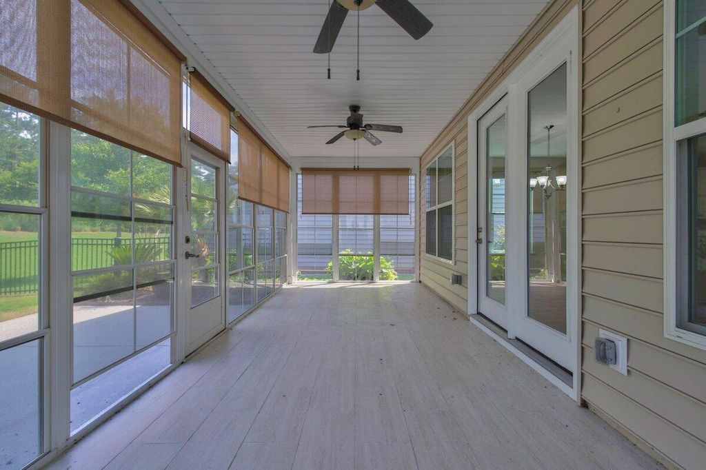 Image 33 of property listing at 220 Tupelo Lake Drive, Summerville, SC 29486