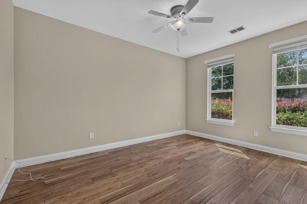 Image 8 of property listing at 220 Tupelo Lake Drive, Summerville, SC 29486