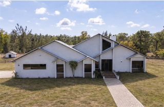 12751 Palmetto Pines DR, Cape Coral, FL 33909