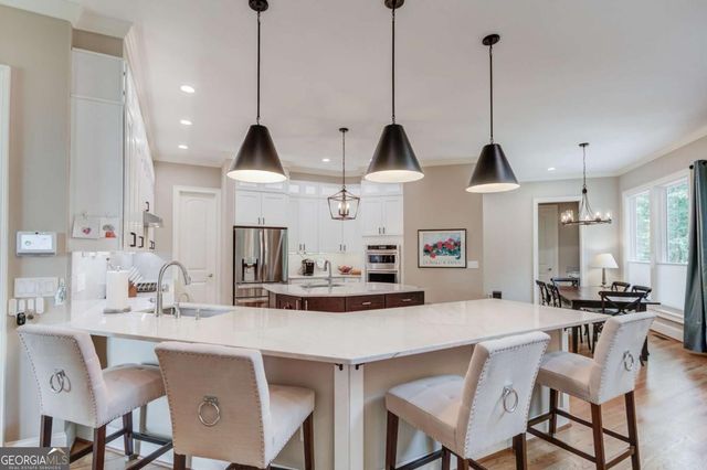 5392 Retreat Drive, Flowery Branch, GA 30542