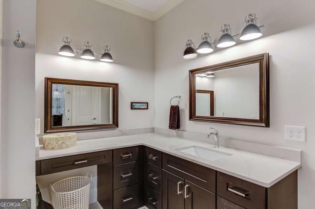 5392 Retreat Drive, Flowery Branch, GA 30542