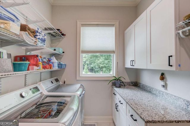 5392 Retreat Drive, Flowery Branch, GA 30542