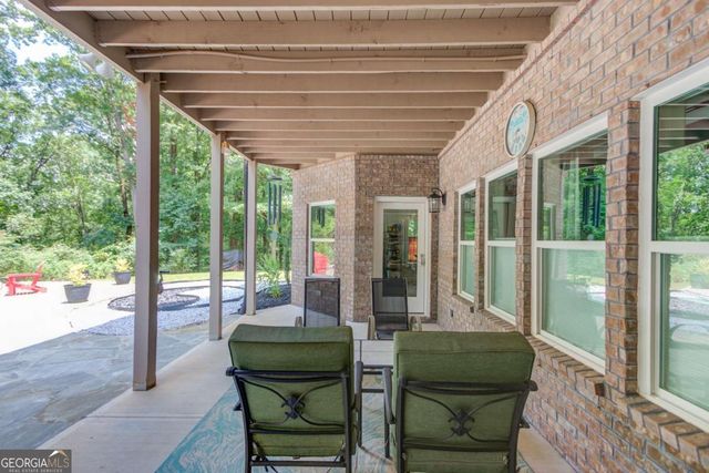 5392 Retreat Drive, Flowery Branch, GA 30542