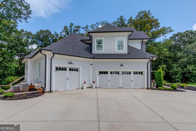 5392 Retreat Drive, Flowery Branch, GA 30542