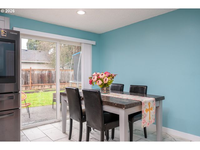 2022 Se 143RD Ave, Portland, OR 97233