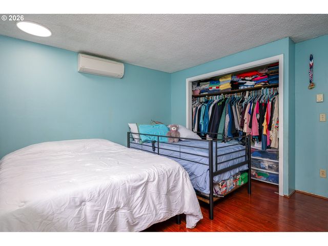 2022 Se 143RD Ave, Portland, OR 97233