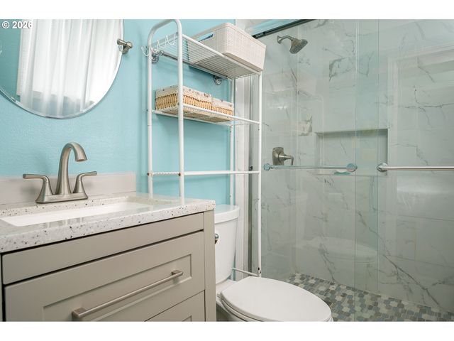 2022 Se 143RD Ave, Portland, OR 97233