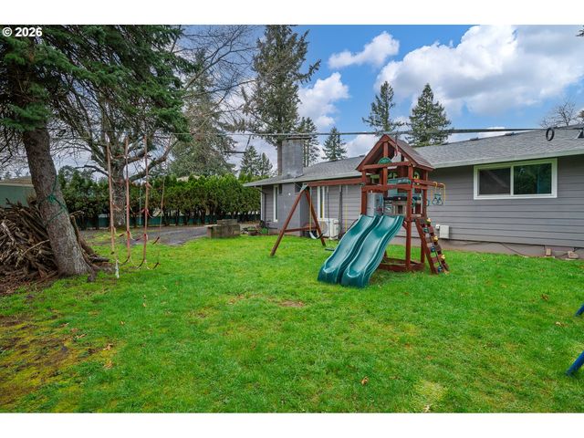 2022 Se 143RD Ave, Portland, OR 97233