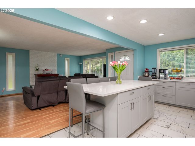 2022 Se 143RD Ave, Portland, OR 97233