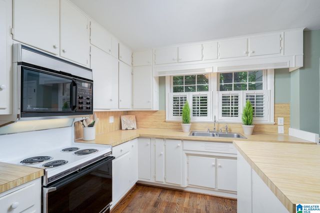 909 SHERIDAN DRIVE, Mountain Brook, AL 35213