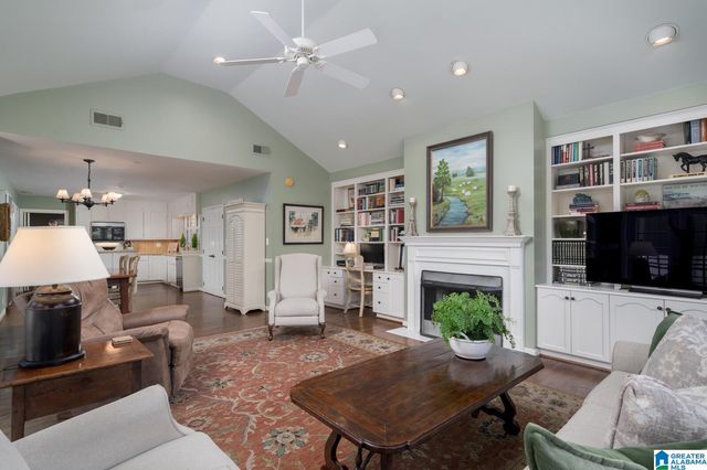 909 SHERIDAN DRIVE, Mountain Brook, AL 35213
