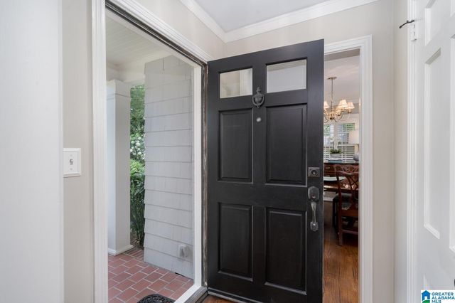 909 SHERIDAN DRIVE, Mountain Brook, AL 35213