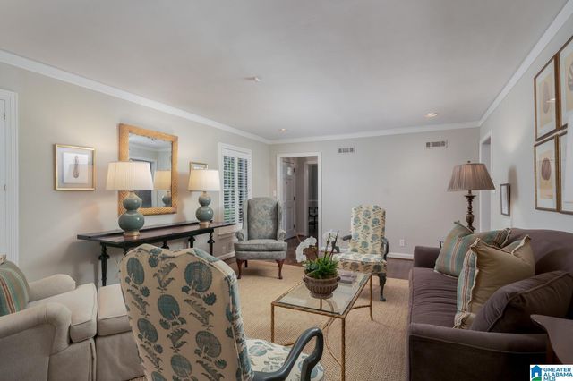 909 SHERIDAN DRIVE, Mountain Brook, AL 35213