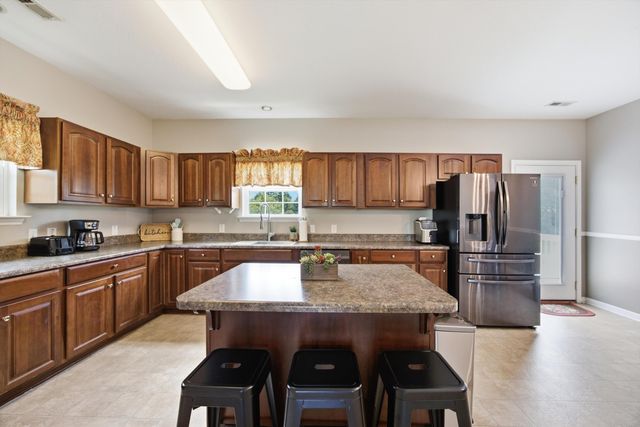 10439 Sovereign Pointe Drive, Soddy Daisy, TN 37379