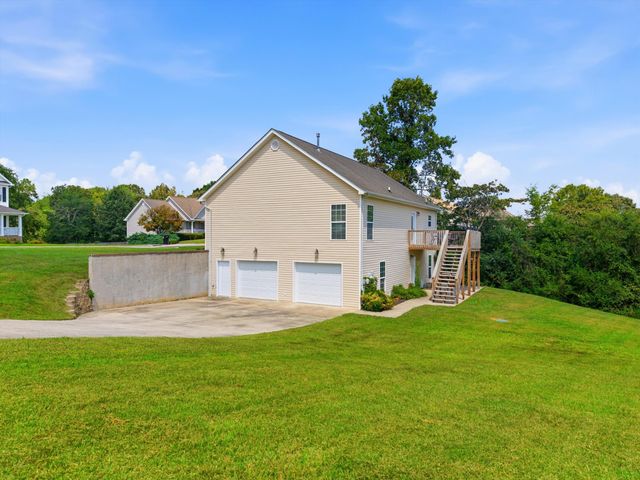 10439 Sovereign Pointe Drive, Soddy Daisy, TN 37379
