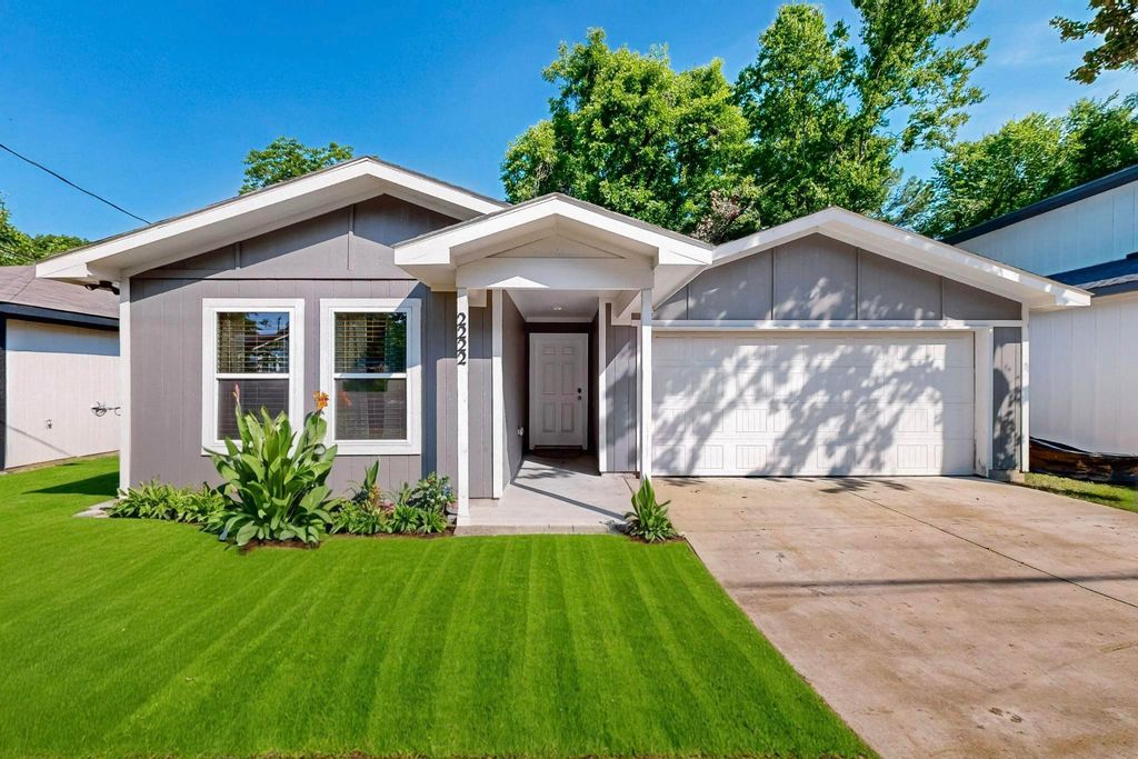 2222 Echo Lake, Dallas, TX 75253