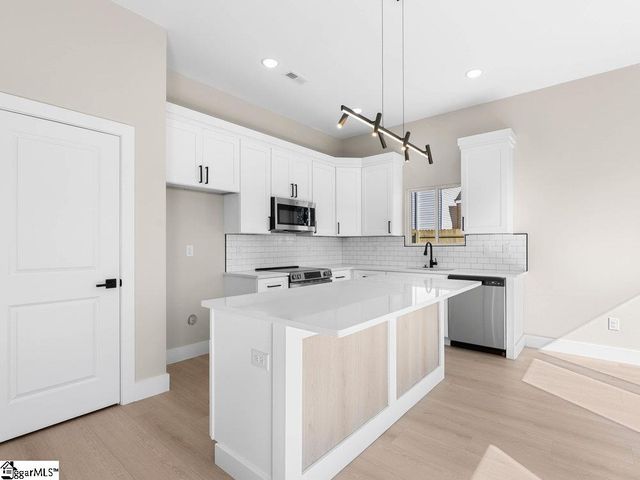 367 College Street, Spartanburg, SC 29303