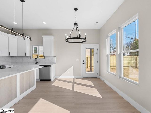 367 College Street, Spartanburg, SC 29303