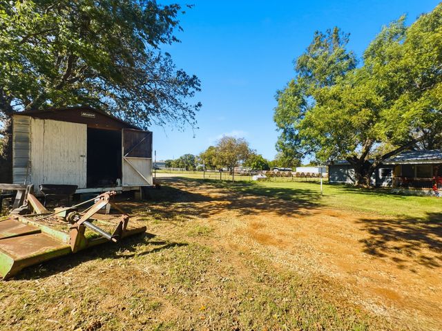 10240 Fm 371, Gainesville, TX 76240