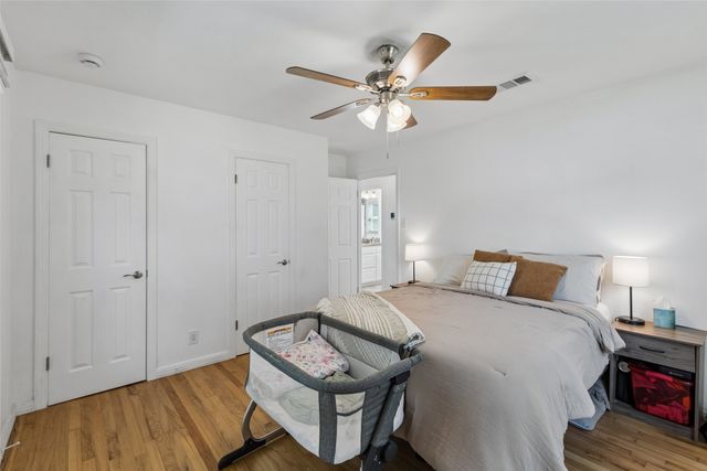 714 NW 6th Street, Grand Prairie, TX 75050