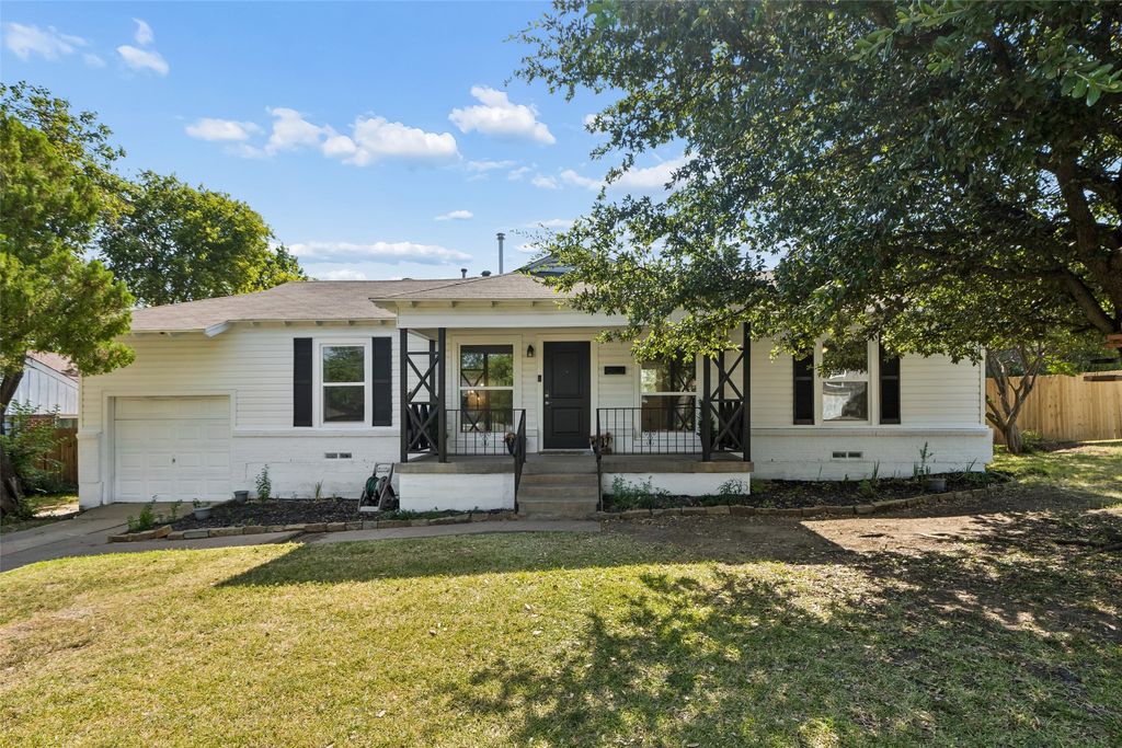 714 NW 6th Street, Grand Prairie, TX 75050