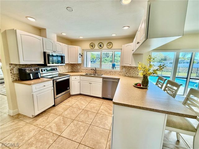 70 Ortona ST, Lehigh Acres, FL 33936