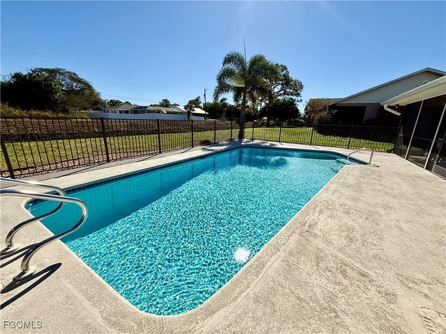 70 Ortona ST, Lehigh Acres, FL 33936