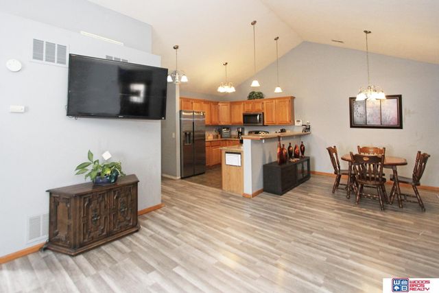 8976 Broken Spoke Drive, Lincoln, NE 68507