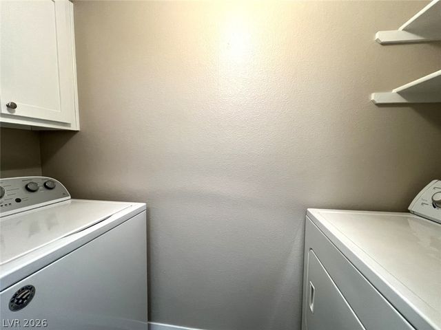 950 SEVEN HILLS Drive 122, Henderson, NV 89052