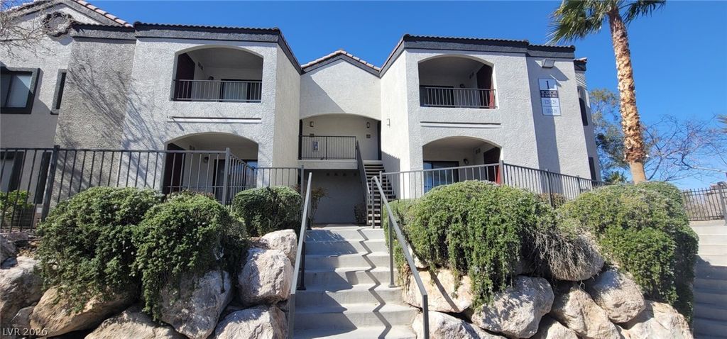 950 SEVEN HILLS Drive 122, Henderson, NV 89052
