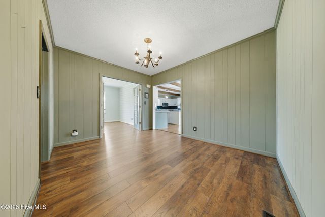 607 Cape Fear Boulevard, Carolina Beach, NC 28428